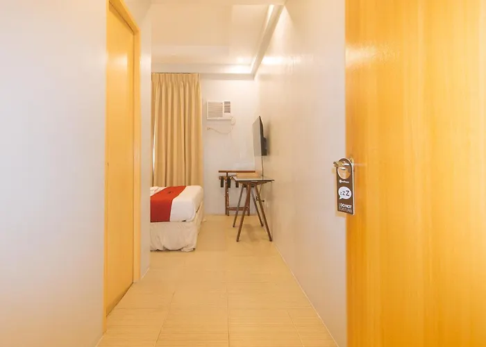 Reddoorz At Zenova Hotel Manila